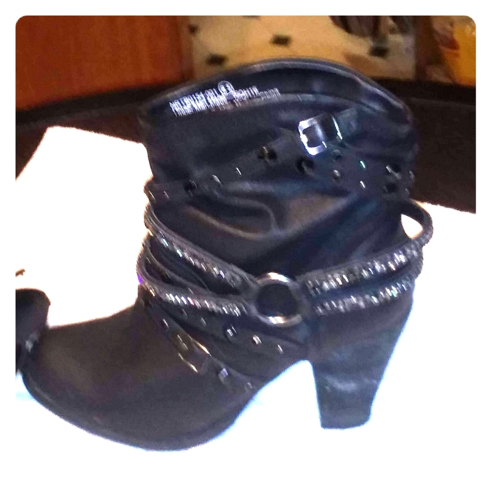 8.5 Black Cowboy/Rockstar boot